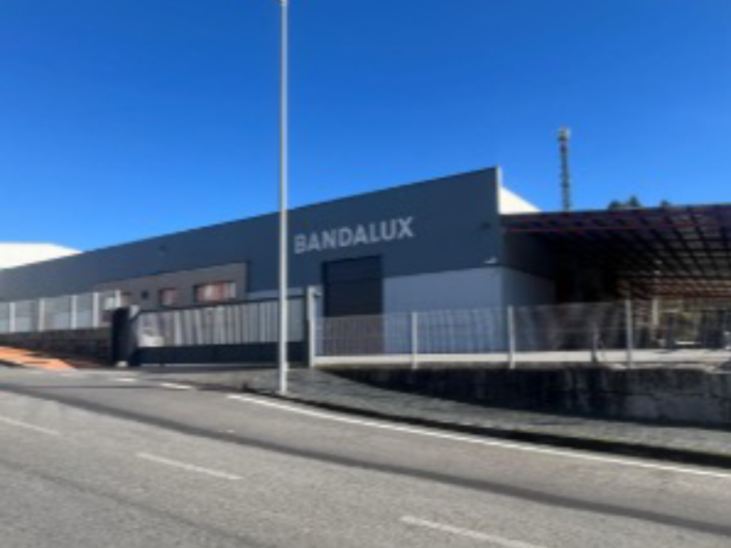 Bandalux: Ampliación de la fábrica de estores y persianas de la empresa