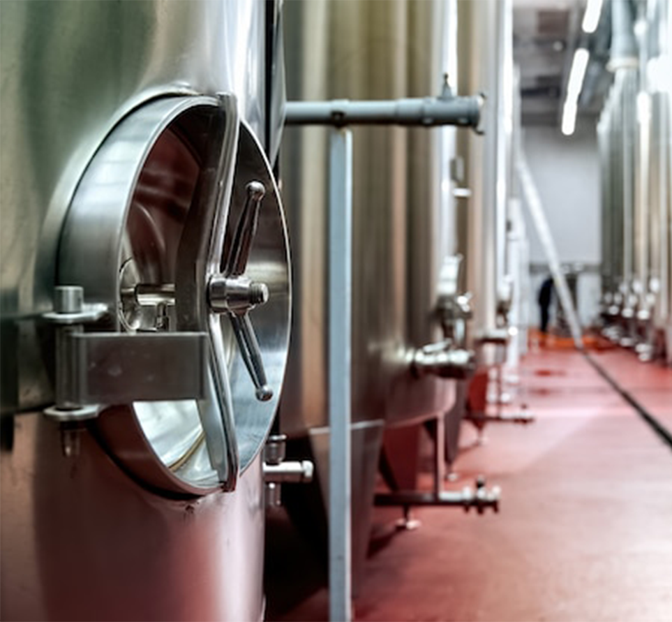 TECOMSA: ofrecemos servicios especializados de mantenimiento de instalaciones para centros comerciales, naves industriales, urbanizaciones y viviendas, adaptándonos a las necesidades específicas de cada cliente