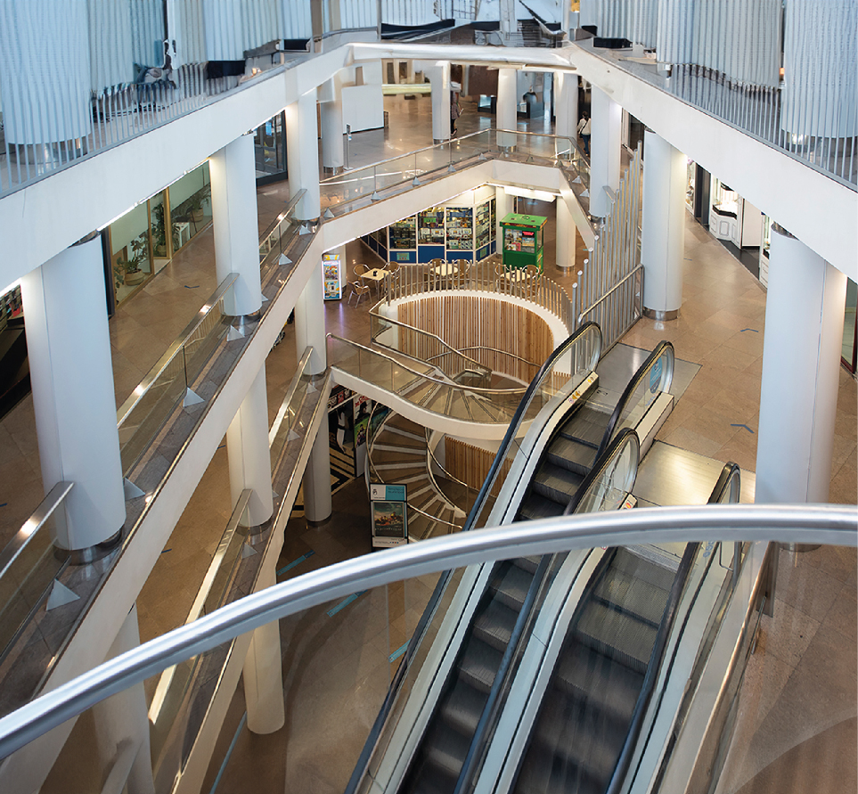 RETAIL En TECOMSA, ejecutamos proyectos de renovación de espacios comerciales, combinando diseño, técnica y funcionalidad